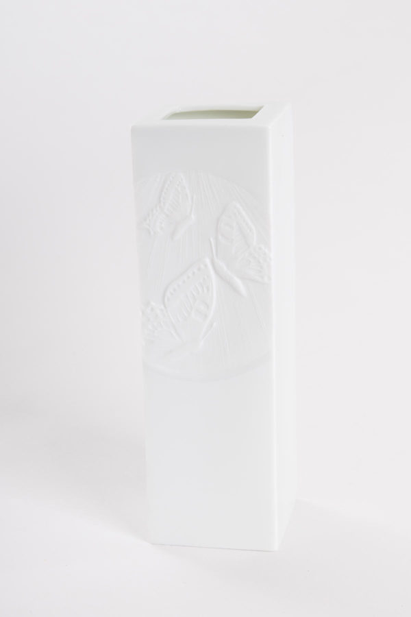 vase cinéraire contemporain à motif de papillon blanc en porcelaine